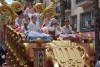 El futuro de las fiestas de Sant Vicent brilla en un colorido desfile