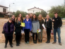 Alumnos de Estados Unidos realizan una visita al Museo Didáctico del Aceite de San Vicente