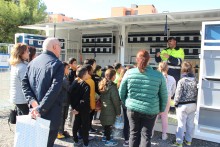 Los escolares aprenden a separar en origen los residuos domésticos