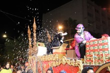 Mucha ilusión y gran ambiente en las calles en la Cabalgata de los Reyes Magos