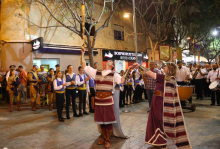 San Vicente se rinde al medio año festero