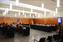 El Pleno celebra el sorteo de composición de las 72 mesas electorales de San Vicente para el 10 de noviembre