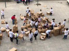 Las alumnas y alumnos de San Vicente 'rompe el muro' de los estereotipos machistas