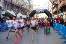 La III carrera solidaria 'Avanza con nosotros' recauda cuatro mil euros solidarios para ADACEA