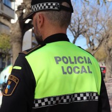 La Policía Local detiene a un individuo por violencia doméstica